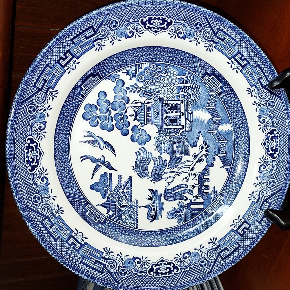 4 of 10.5" dinner plates by Churchill of England blue and white 🤍💙 dinn - Picture 10 of 15